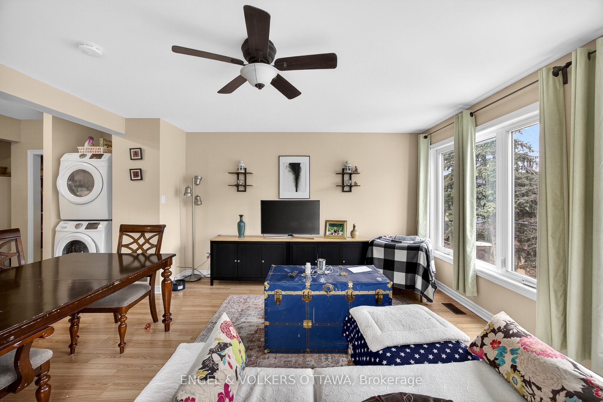 251 Arlington Avenue Property Photo 8