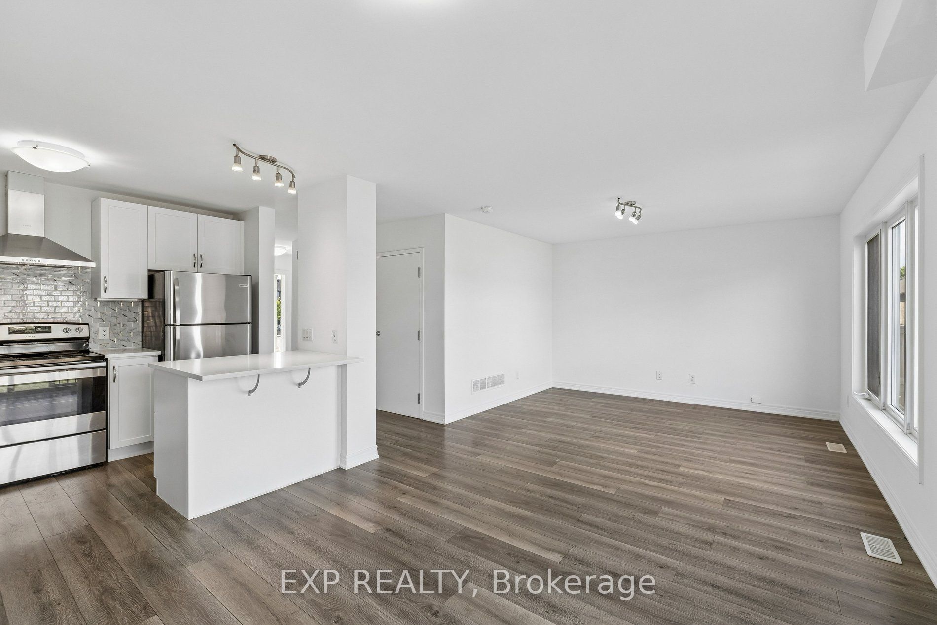 4 Viger Drive Property Photo 16