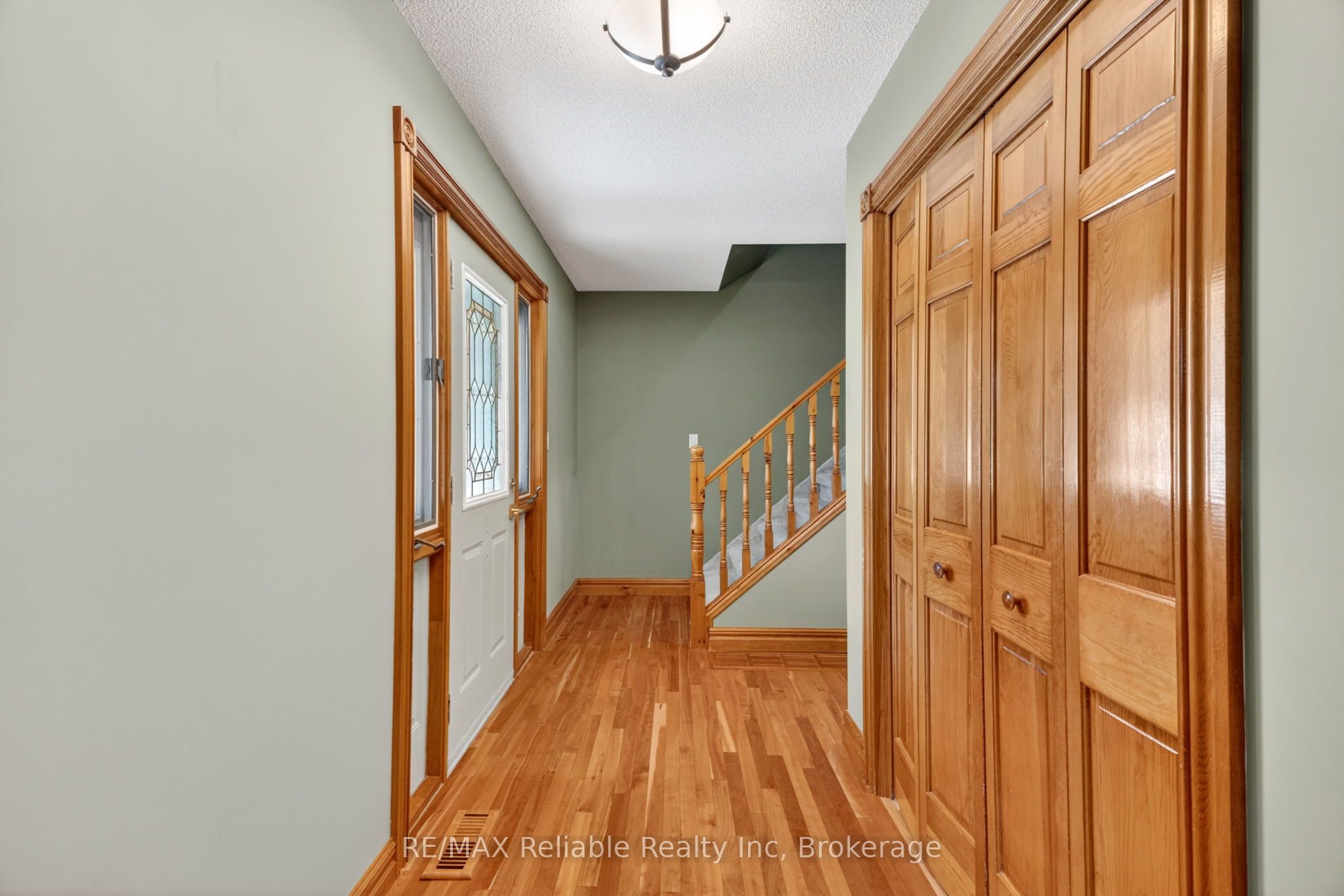 76 William Street Property Photo 3