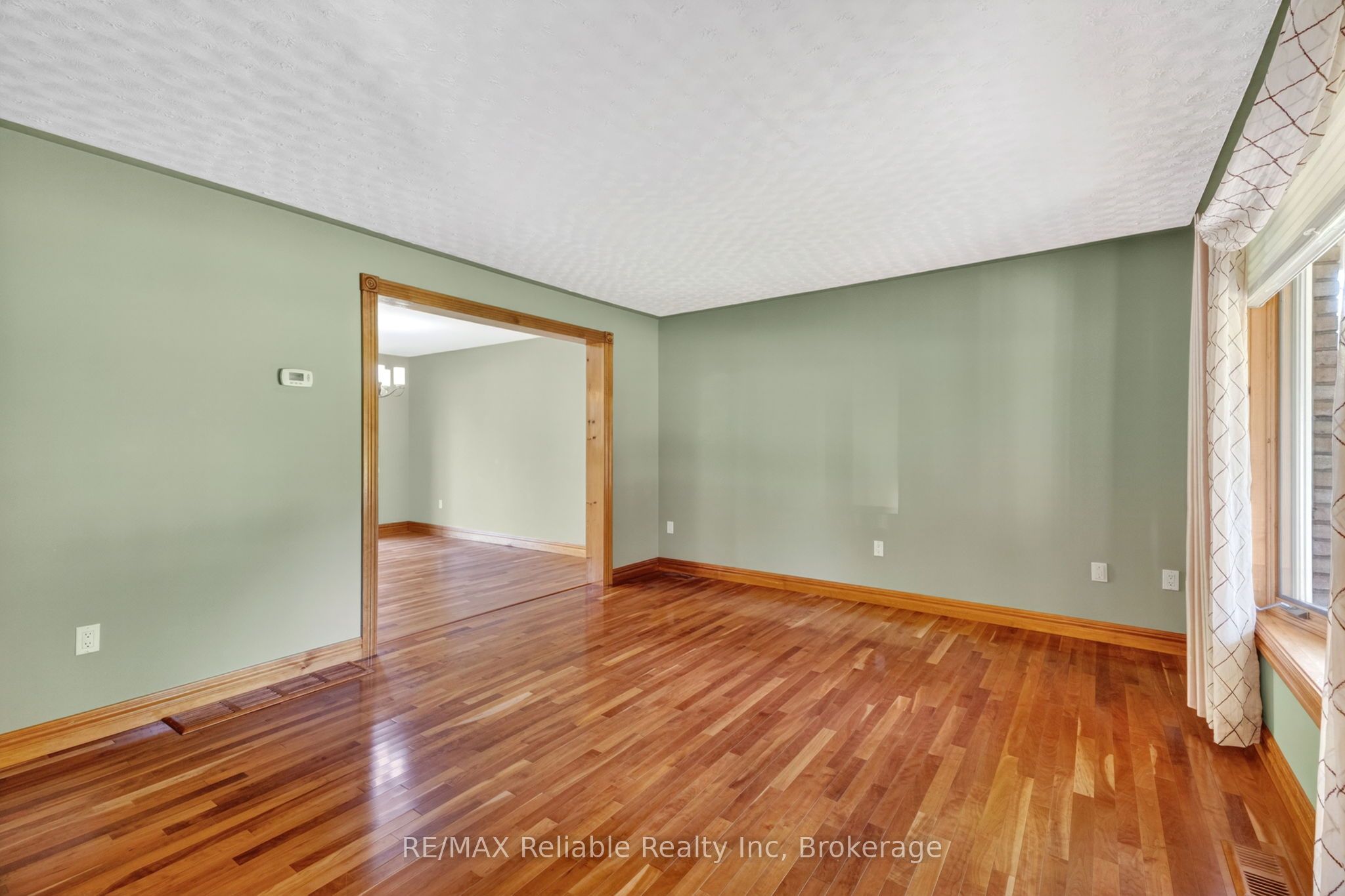 76 William Street Property Photo 6