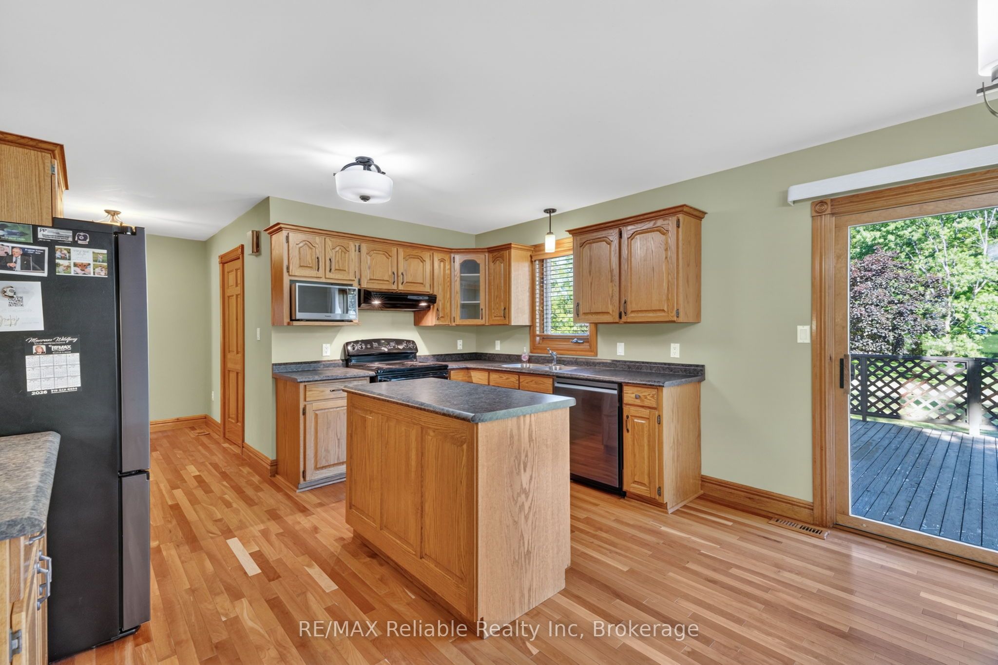 76 William Street Property Photo 10