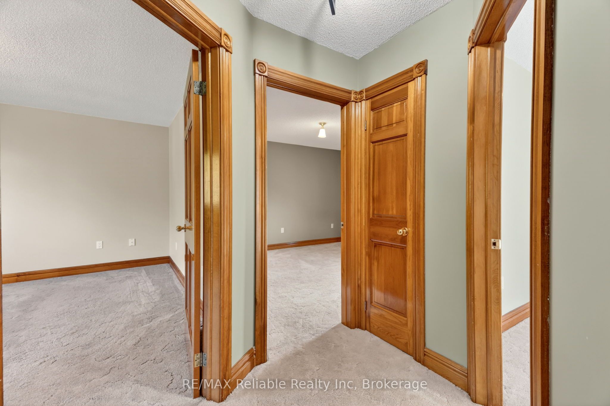 76 William Street Property Photo 20