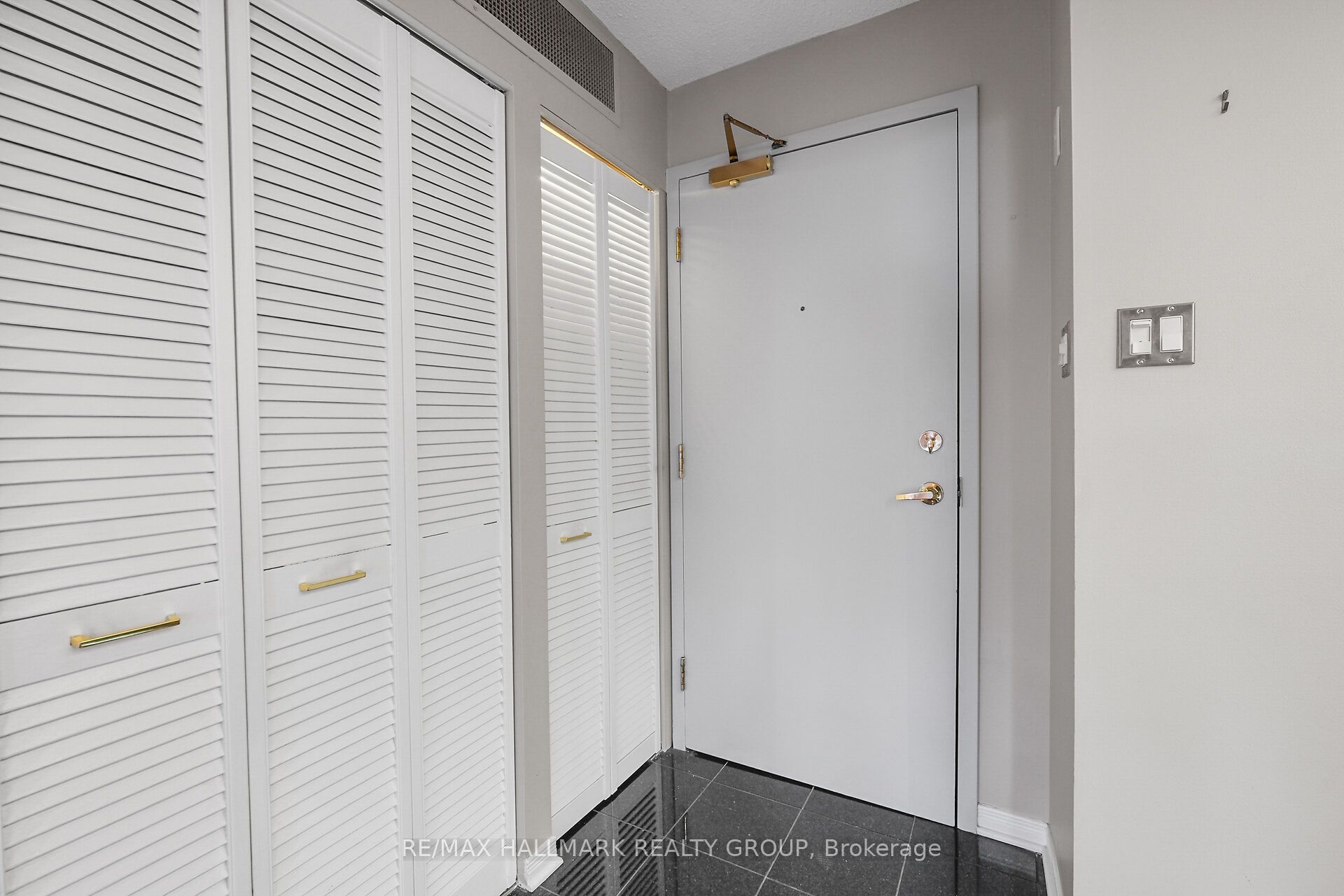 160 George Street 1404 Property Photo 9
