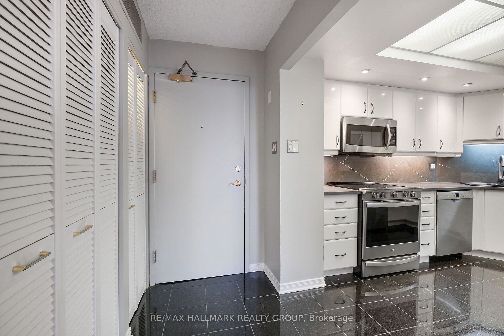 160 George Street 1404 Property Photo 10