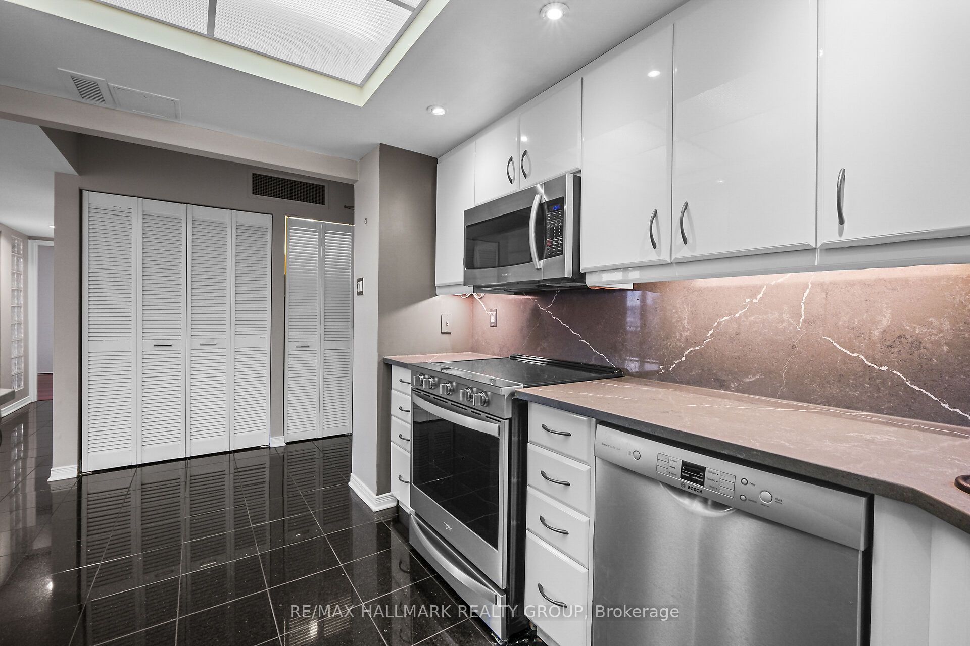 160 George Street 1404 Property Photo 13