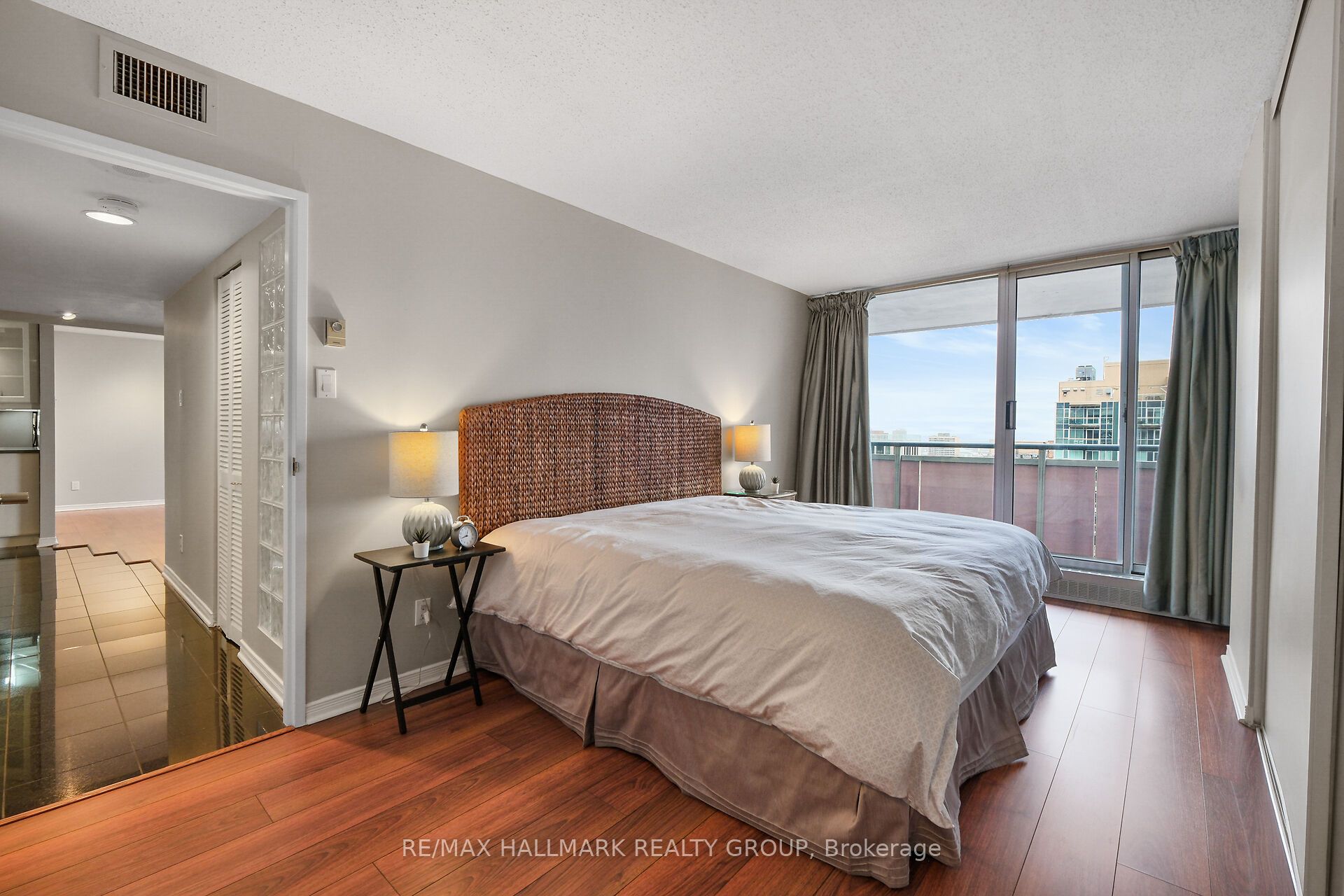 160 George Street 1404 Property Photo 41