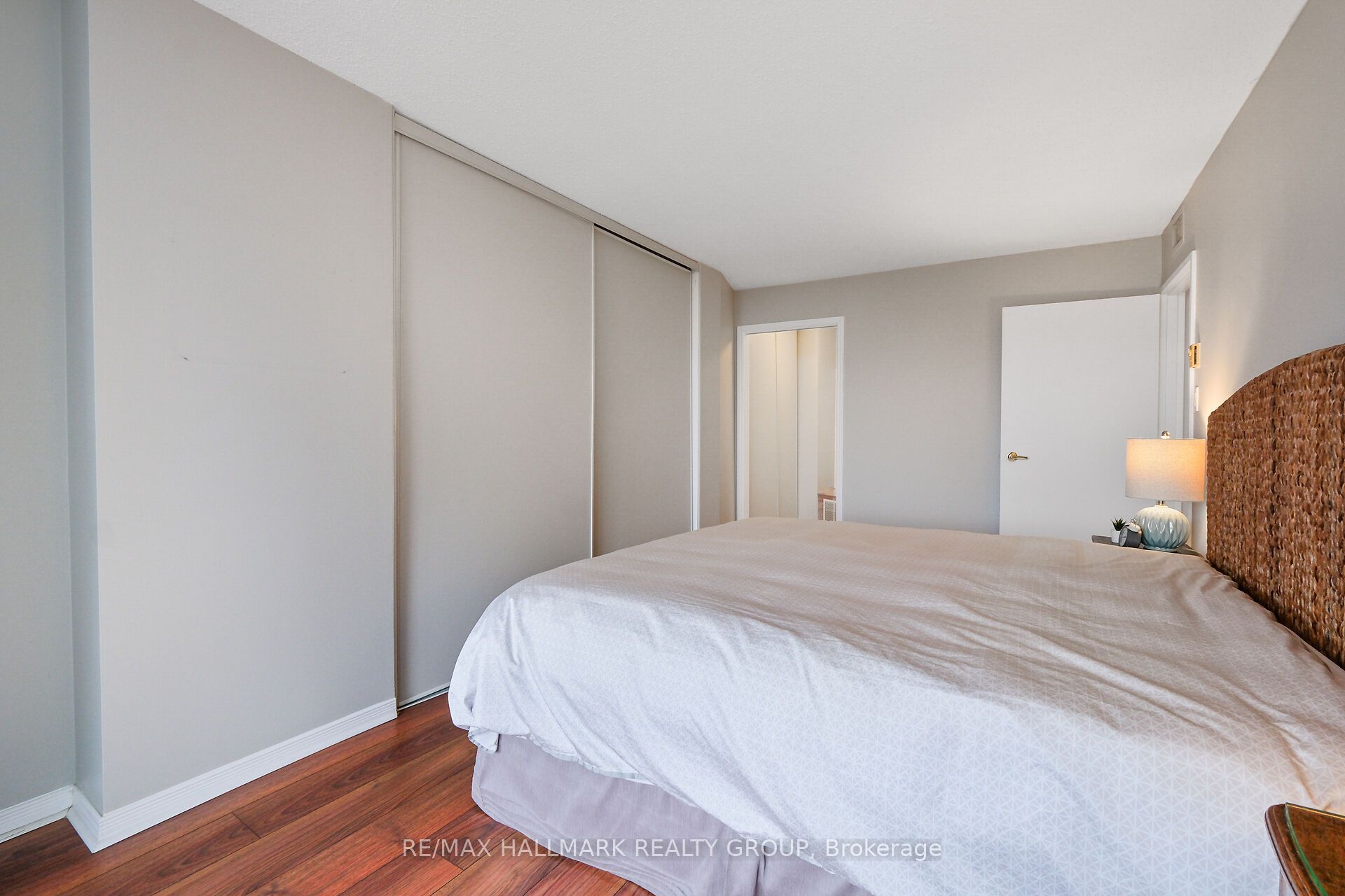 160 George Street 1404 Property Photo 44