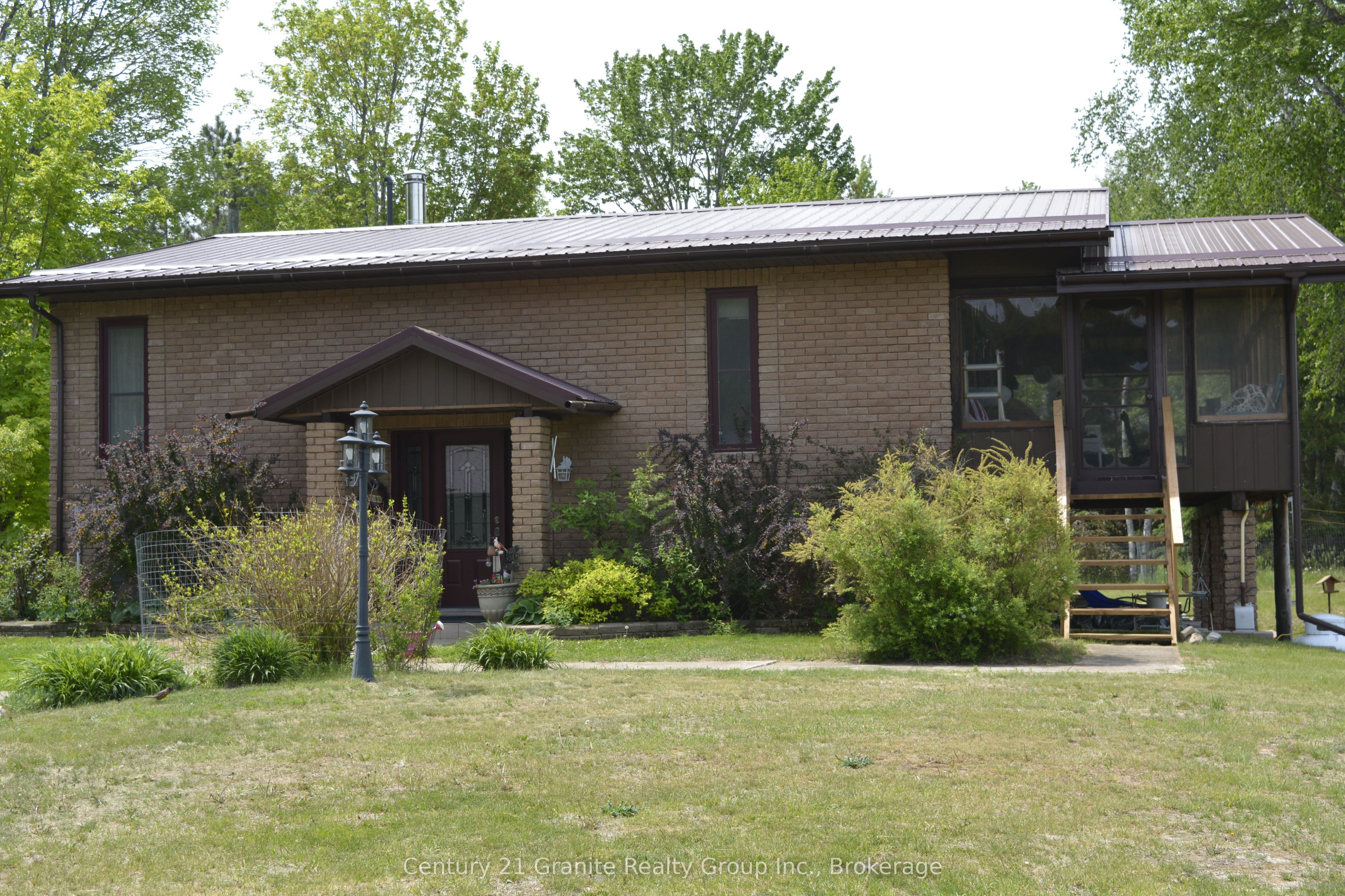 230 River Bend Drive Property Photo 1