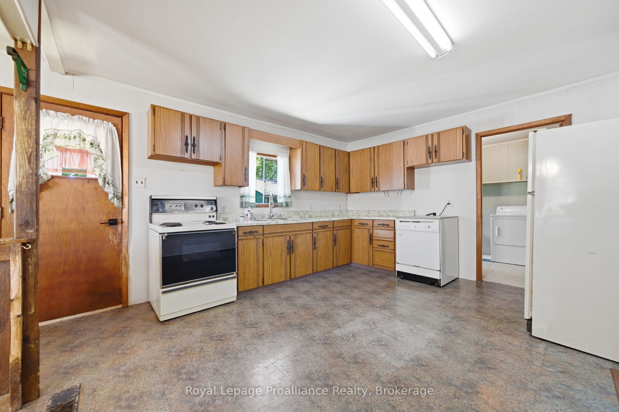 12310 Highway 41 Property Photo 5