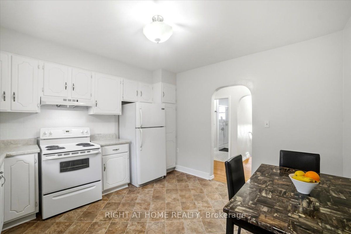 12 Vera Street Property Photo 6