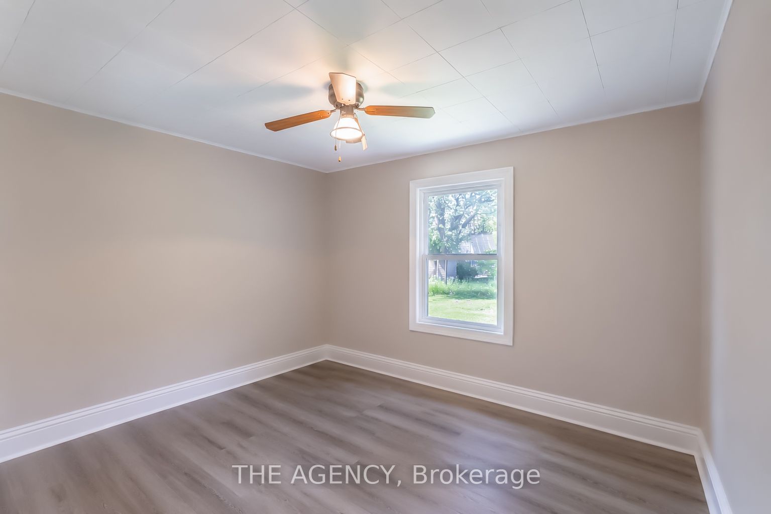 2696 Highway 6 Property Photo 14