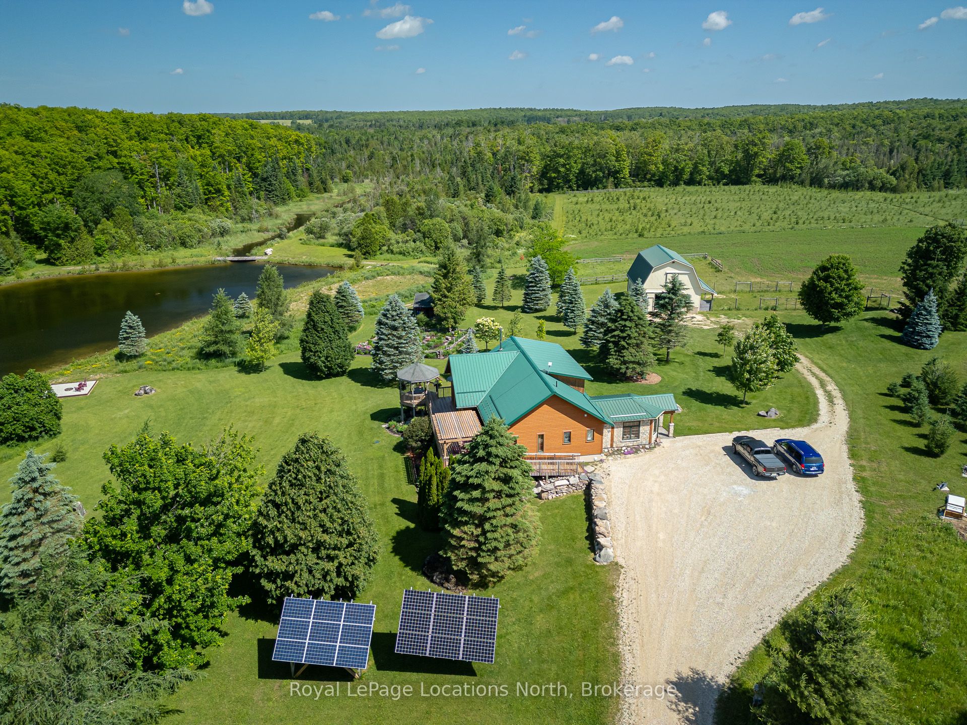 545413 4a Side Road N Property Photo 2
