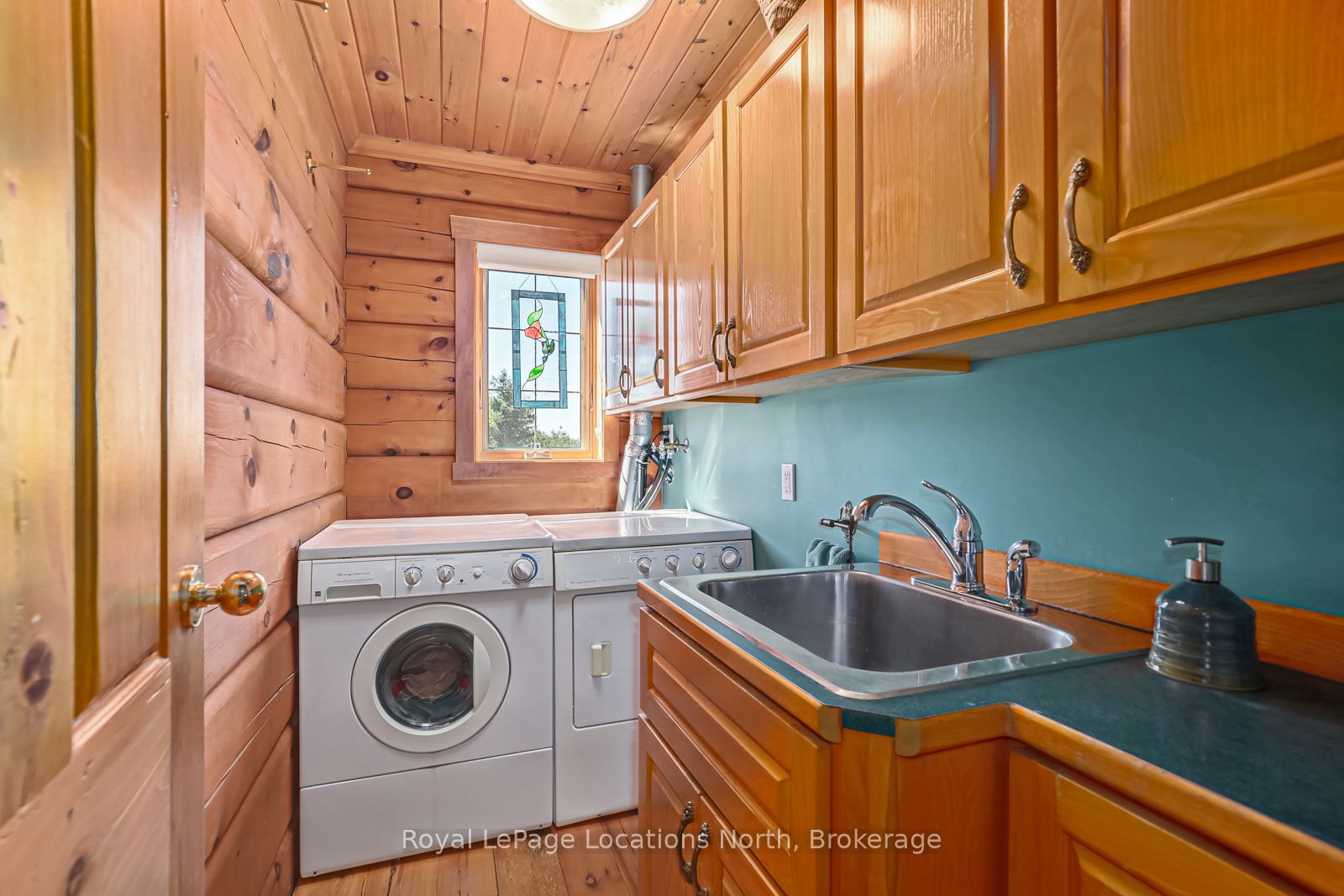 545413 4a Side Road N Property Photo 17