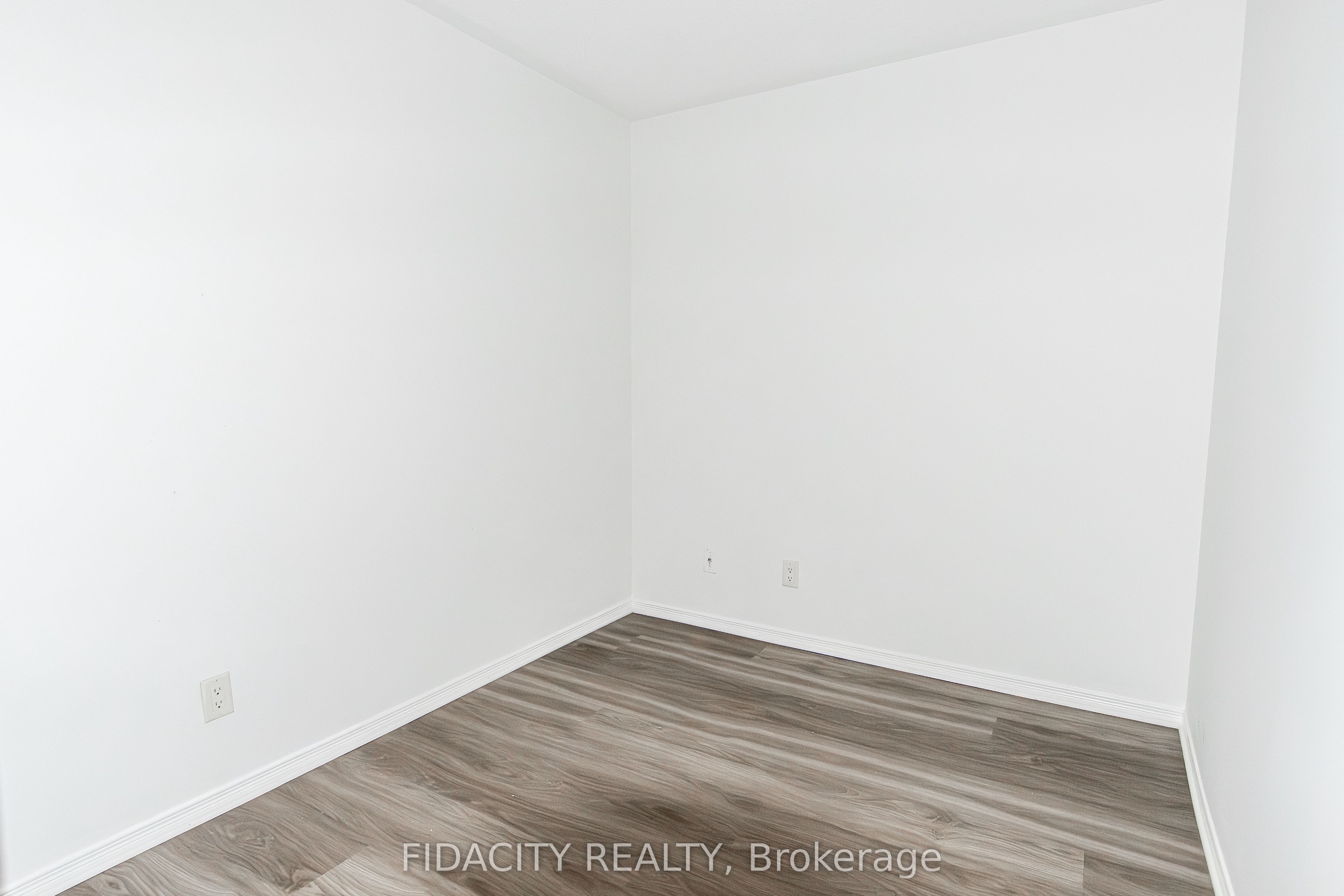 310 Central Park Drive 2a Property Photo 7