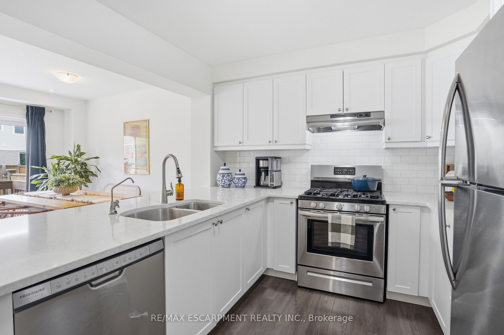 242 Waterbrook Lane Property Photo 15