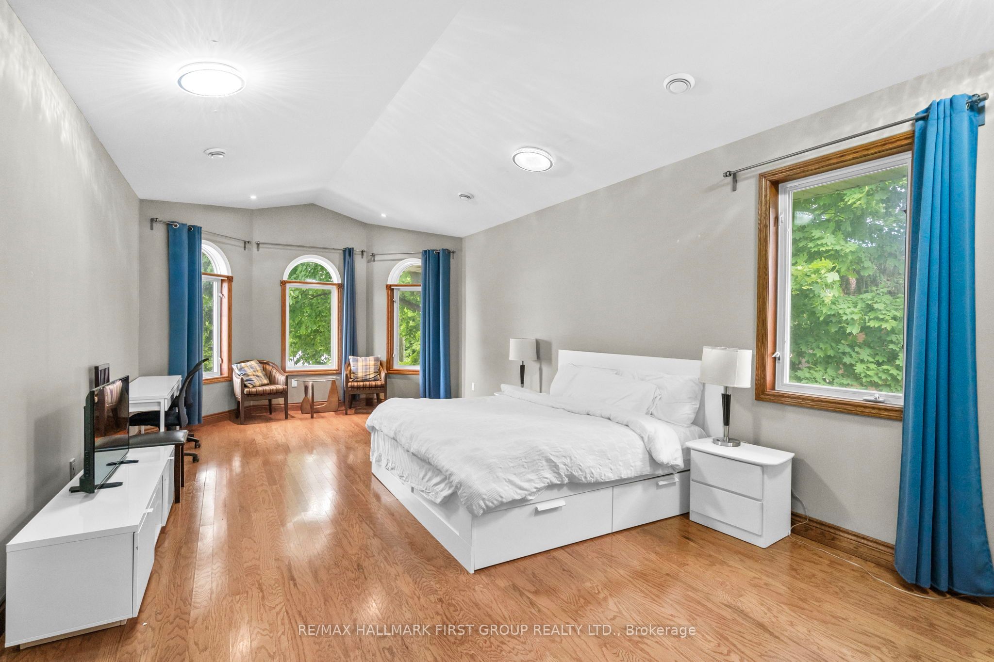 177 Niagara Boulevard Property Photo 12