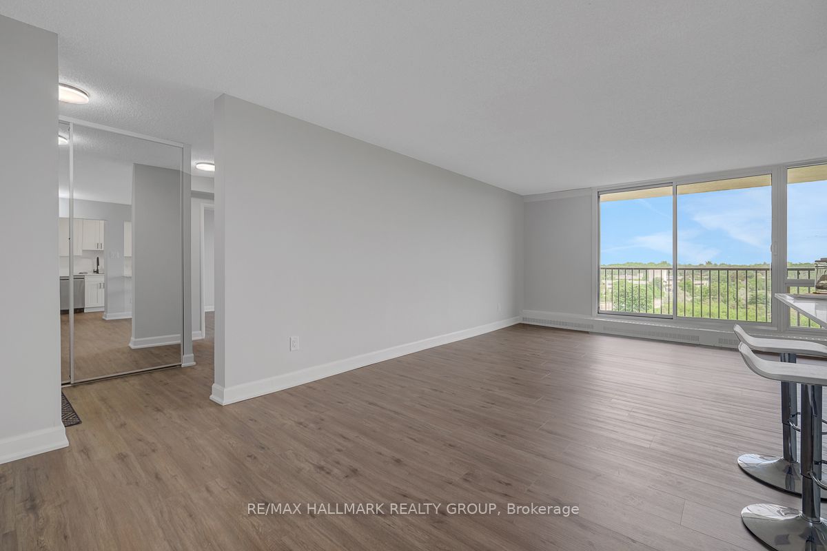 665 Bathgate Drive 1007 Property Photo 13