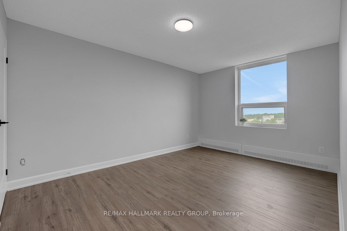 665 Bathgate Drive 1007 Property Photo 30