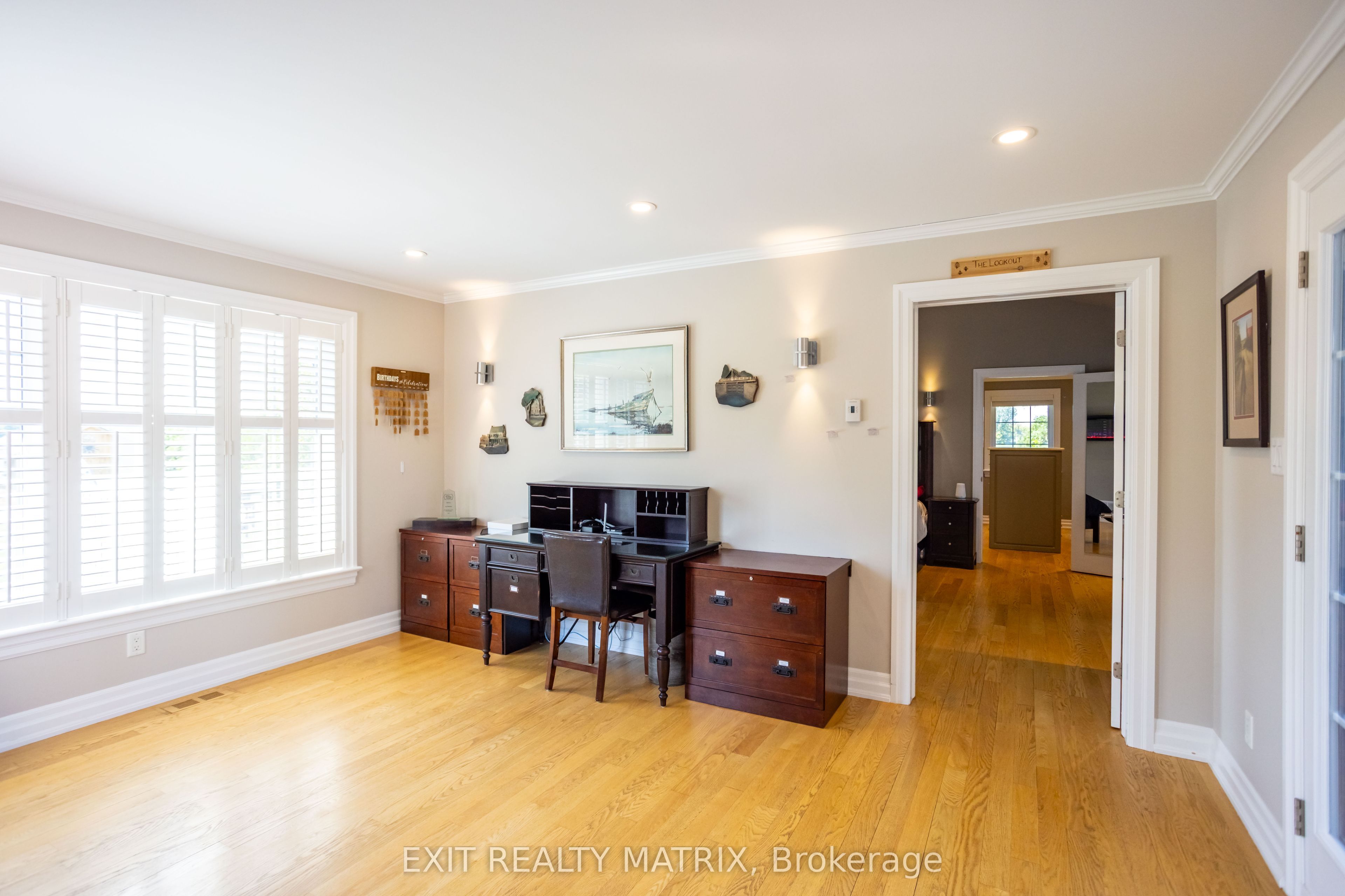 2392 8th Line Road Property Photo 18