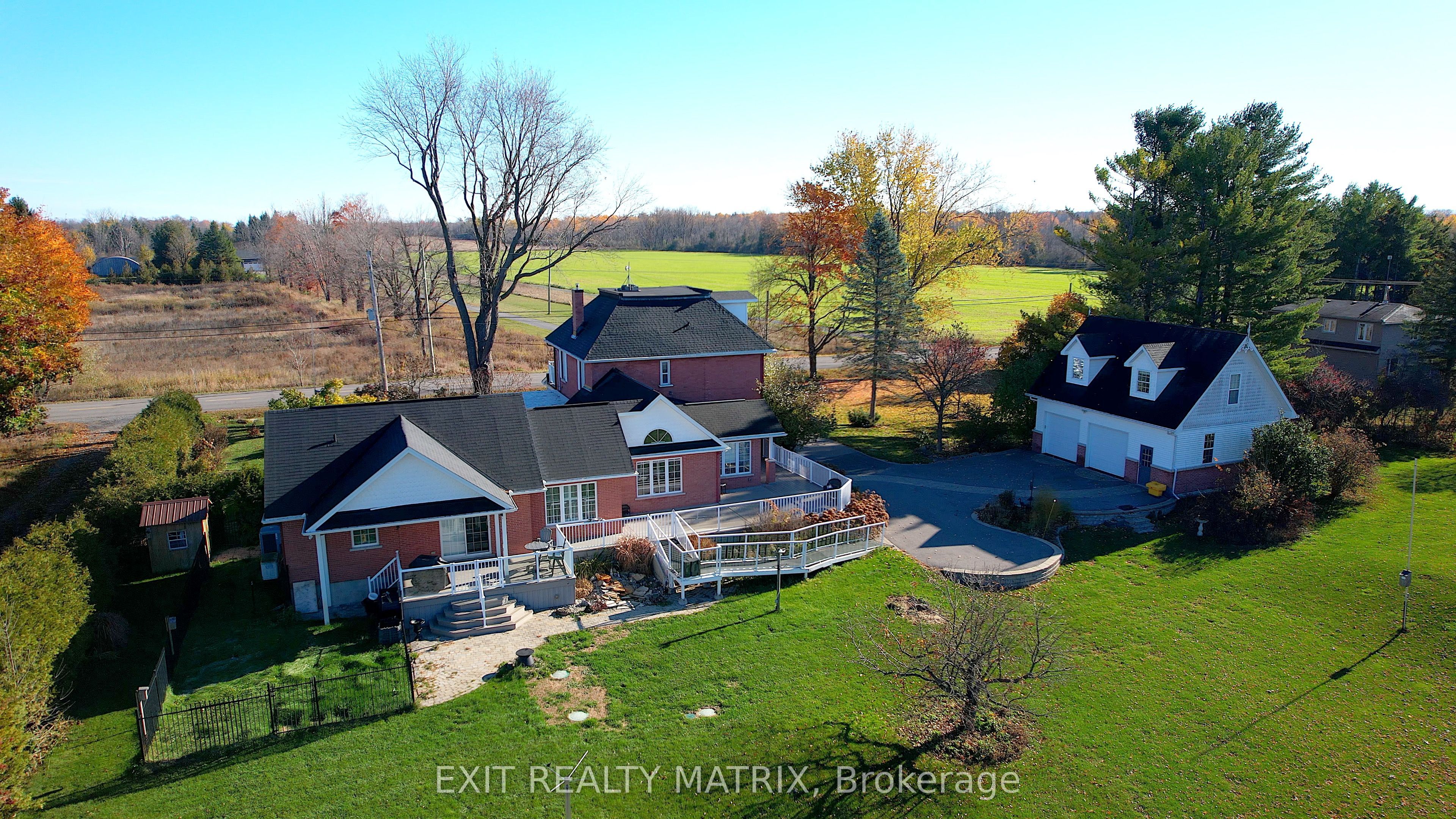 2392 8th Line Road Property Photo 49