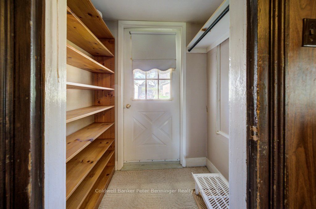 459 Ross Street Property Photo 7