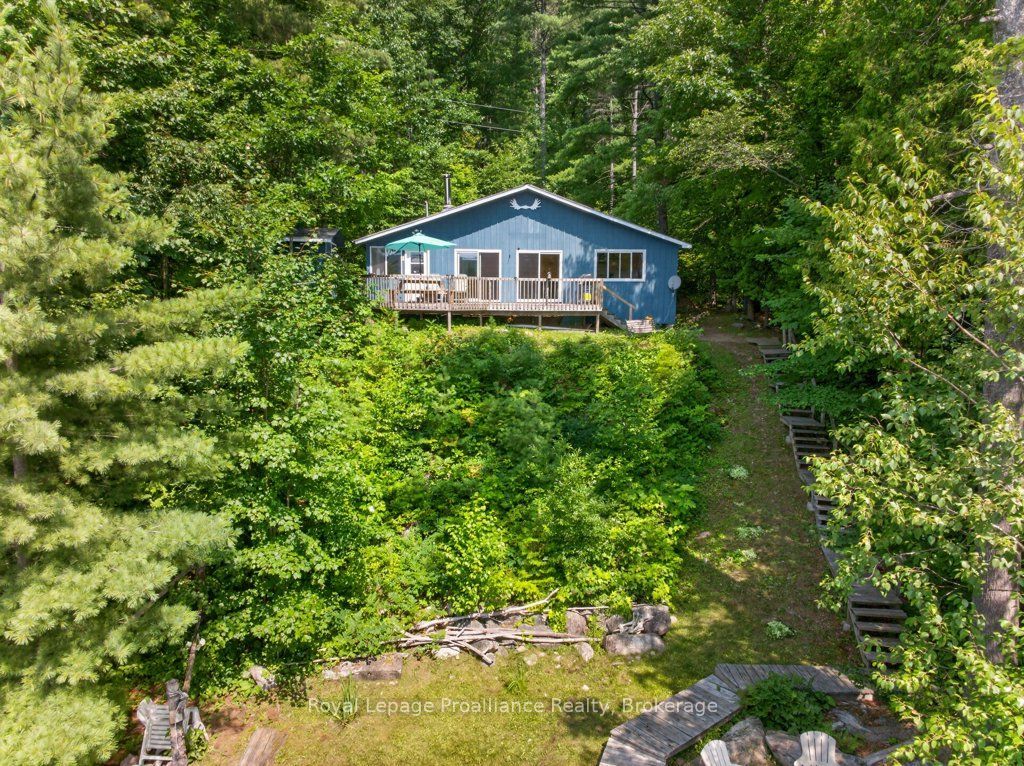 2807 Mackie Lake Property Photo 2