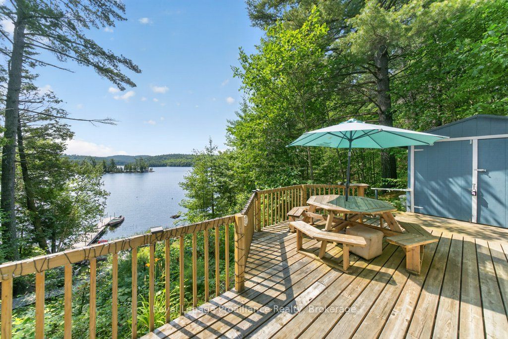 2807 Mackie Lake Property Photo 7