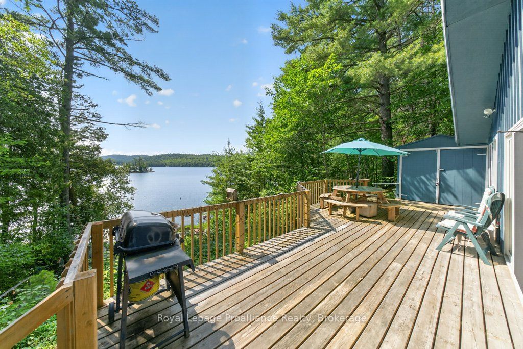 2807 Mackie Lake Property Photo 10