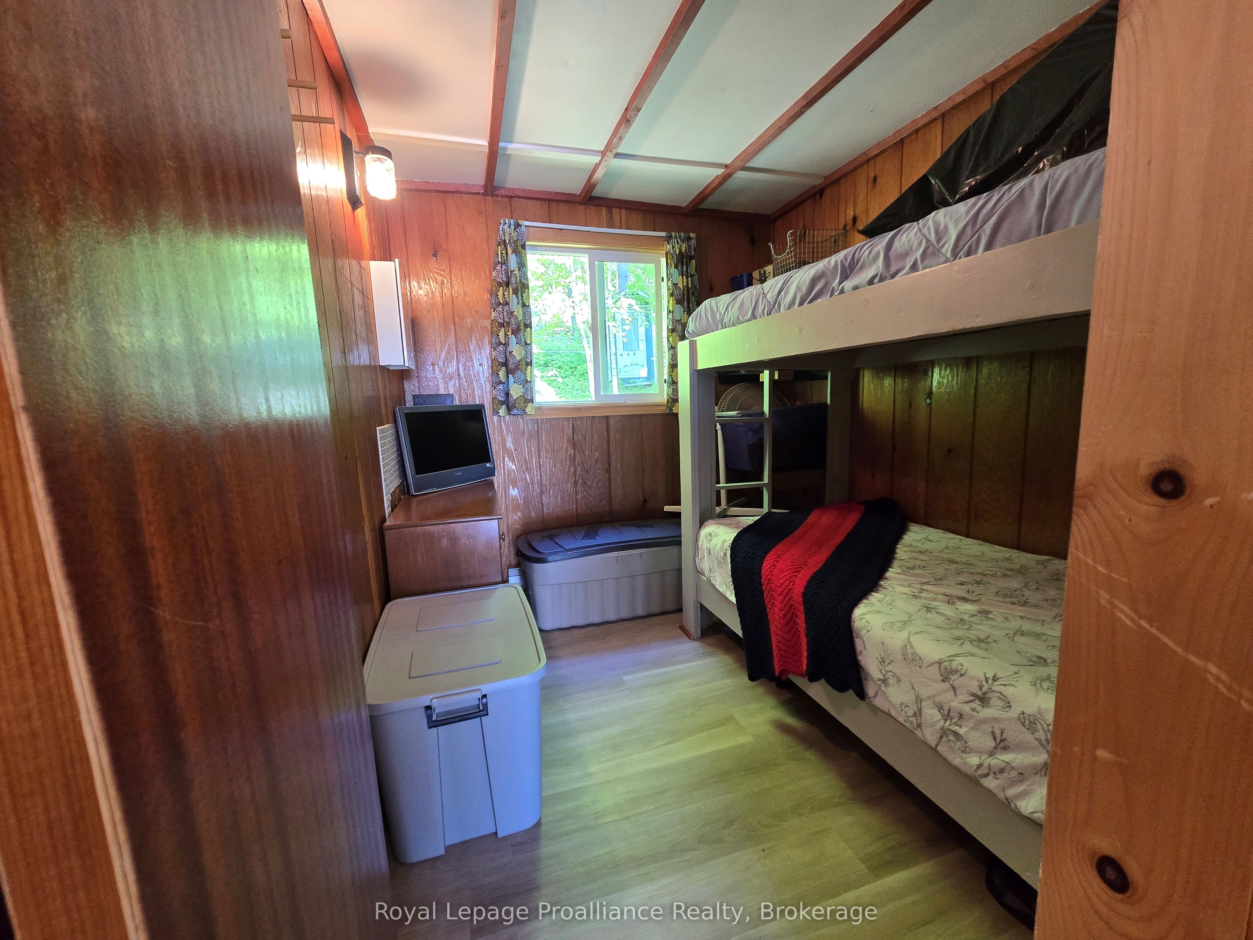 2807 Mackie Lake Property Photo 24