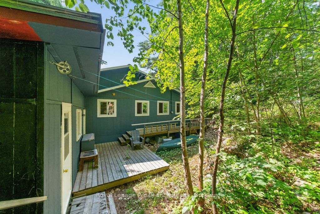 2807 Mackie Lake Property Photo 33