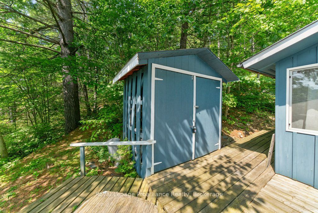 2807 Mackie Lake Property Photo 34