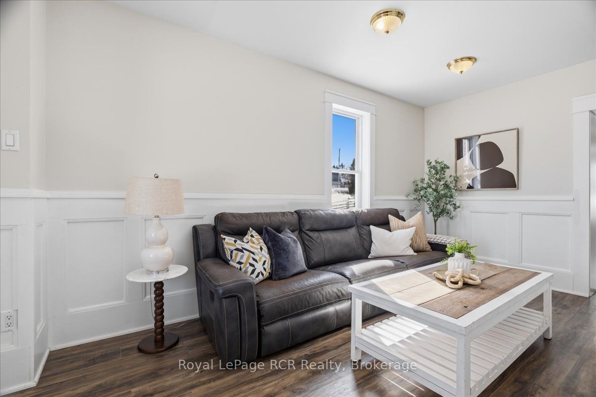 392010 Grey Road 109 Property Photo 7