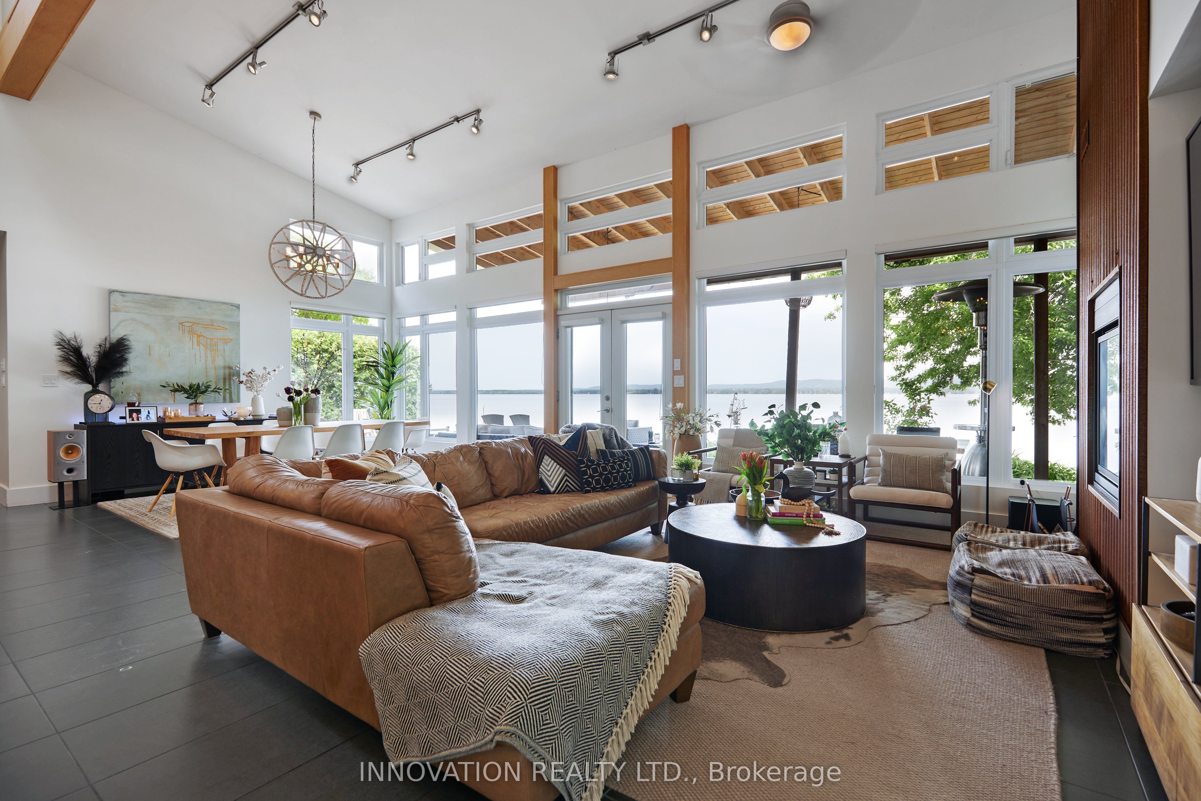 684 Bayview Drive Property Photo 11