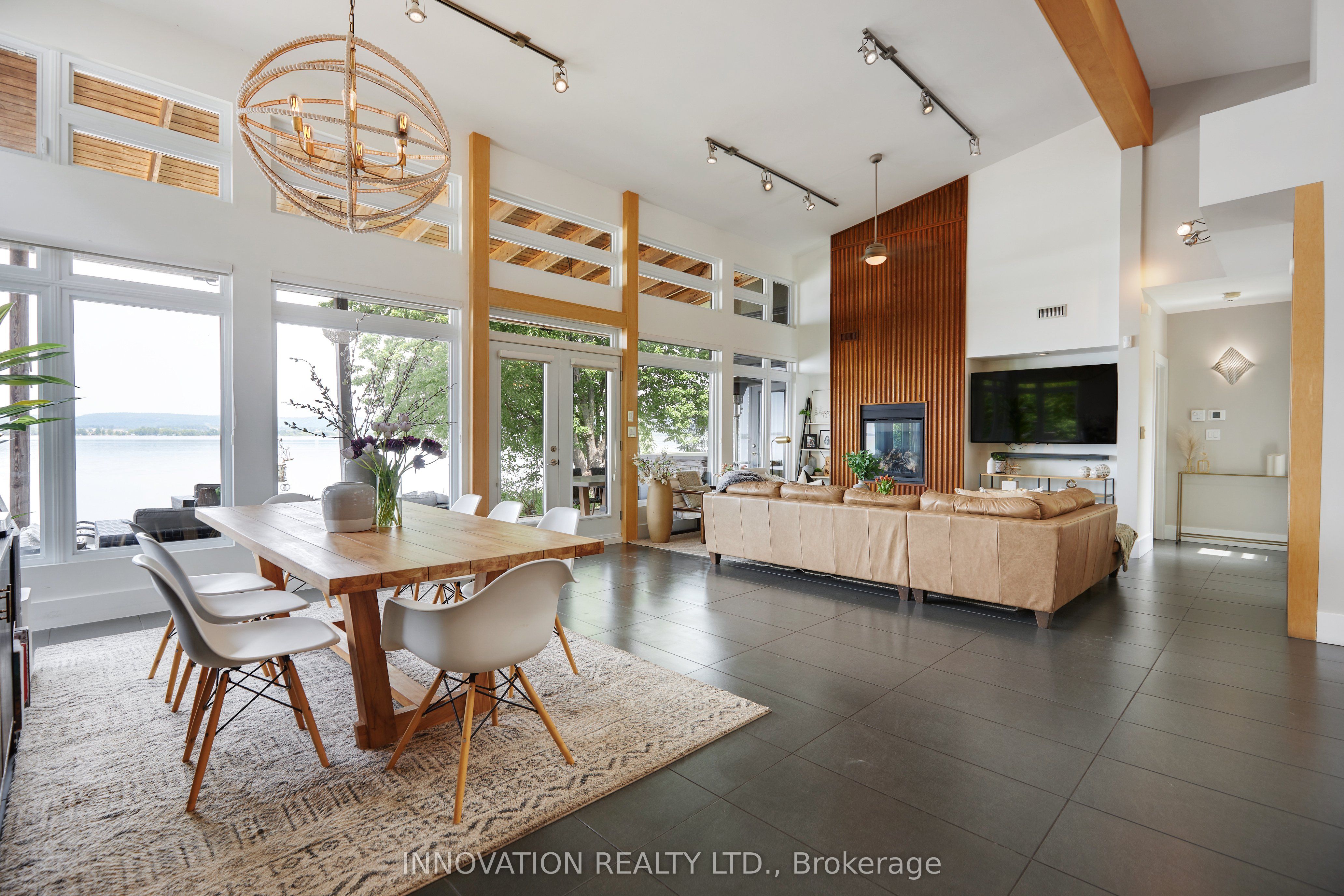 684 Bayview Drive Property Photo 14