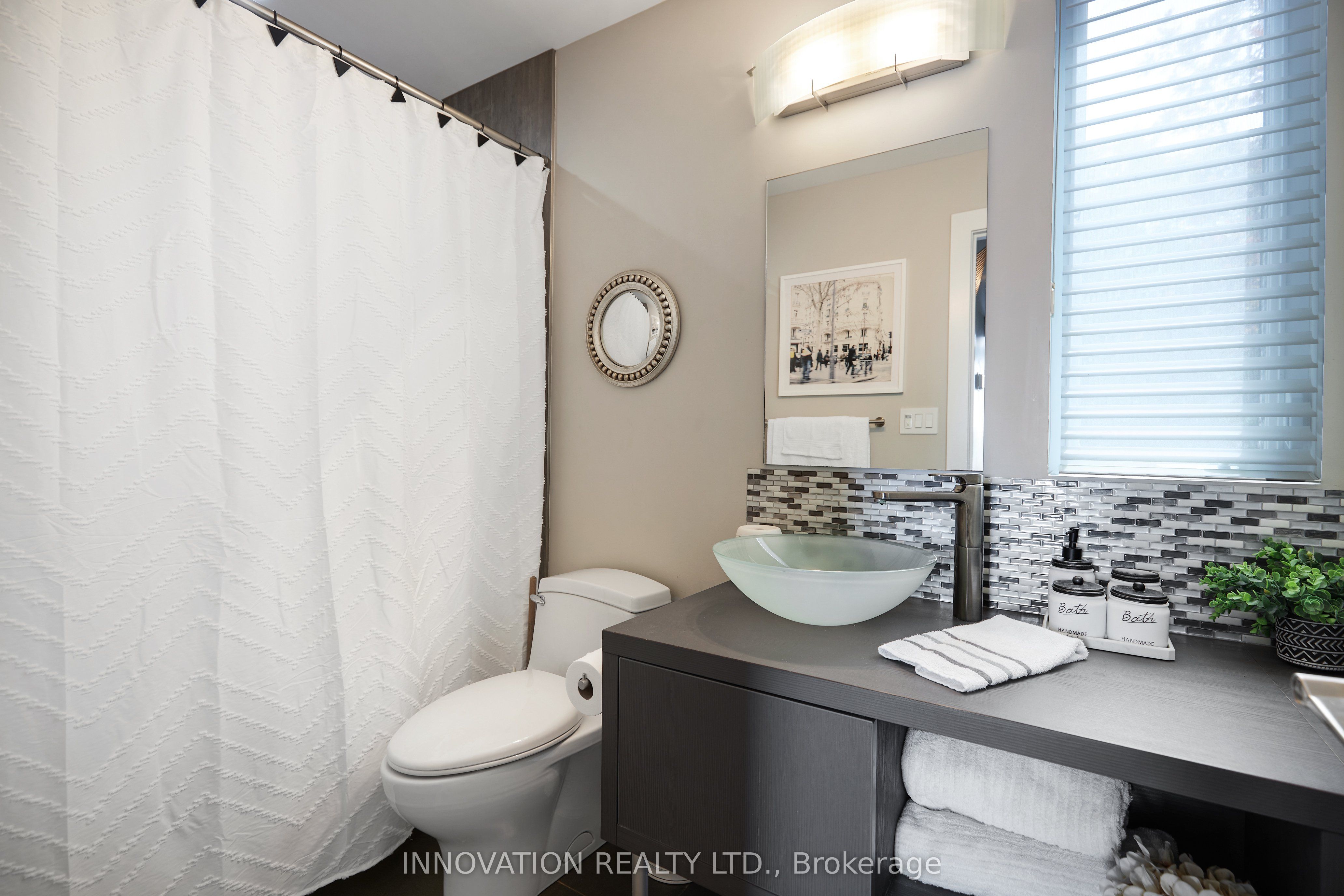 684 Bayview Drive Property Photo 27