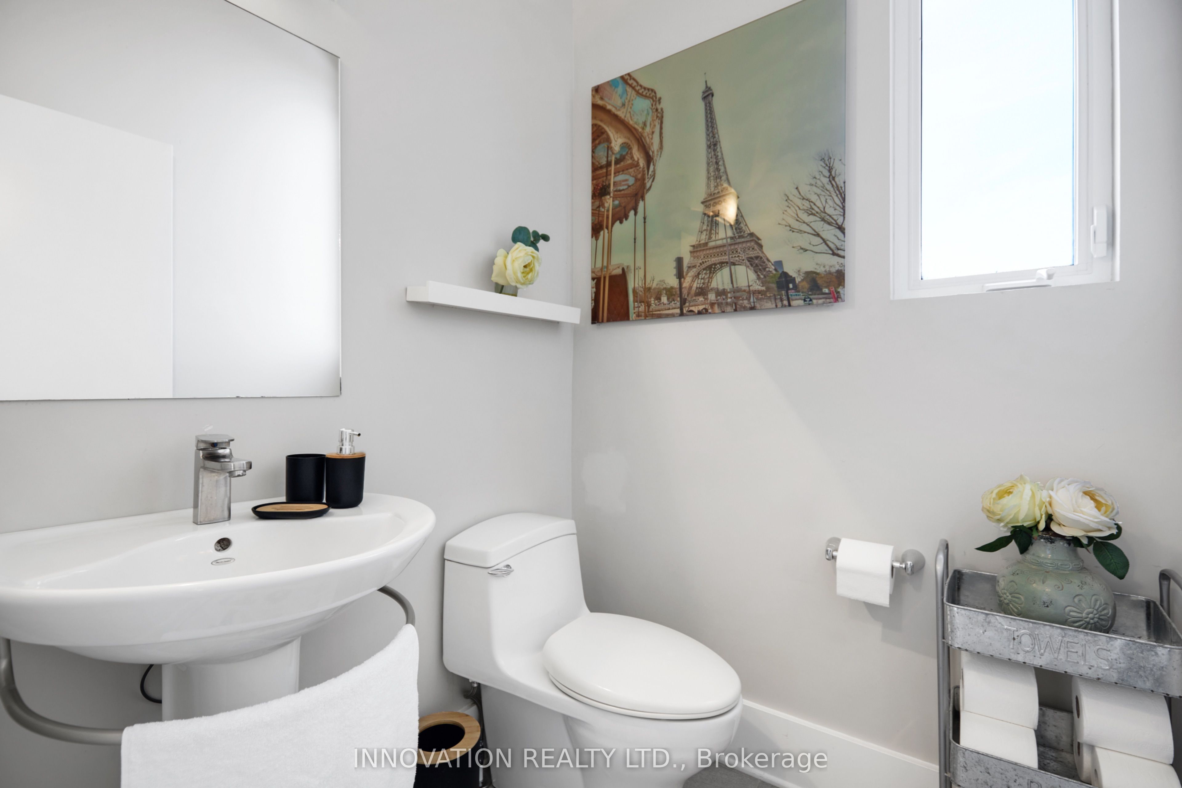 684 Bayview Drive Property Photo 32