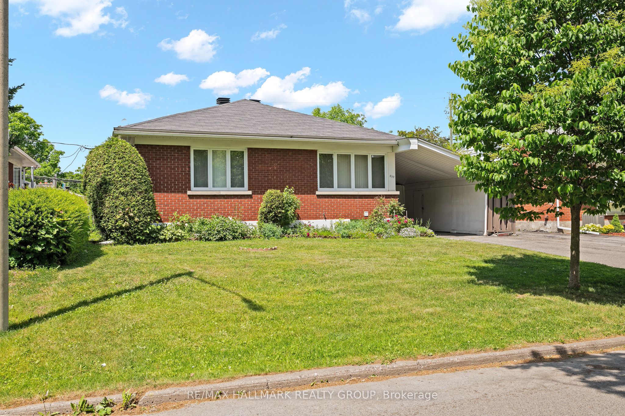 839 WESTON Drive Property Photo 1