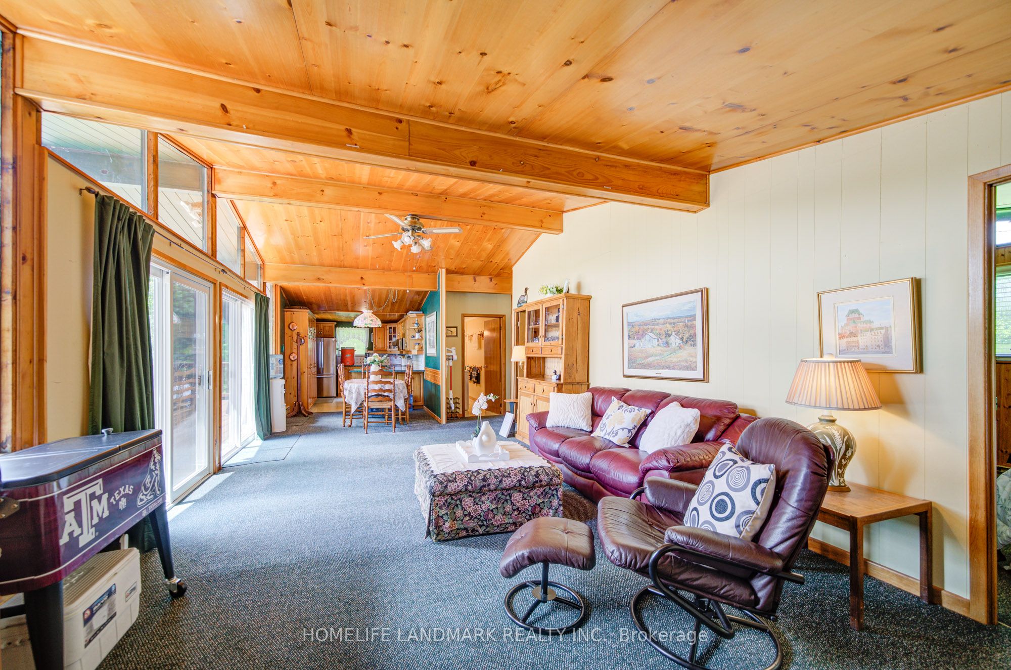 1093 Cooper Point Road 8 Property Photo 19