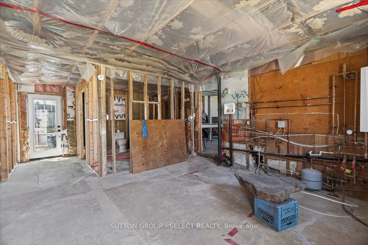 8833 Confederation Line Property Photo 13