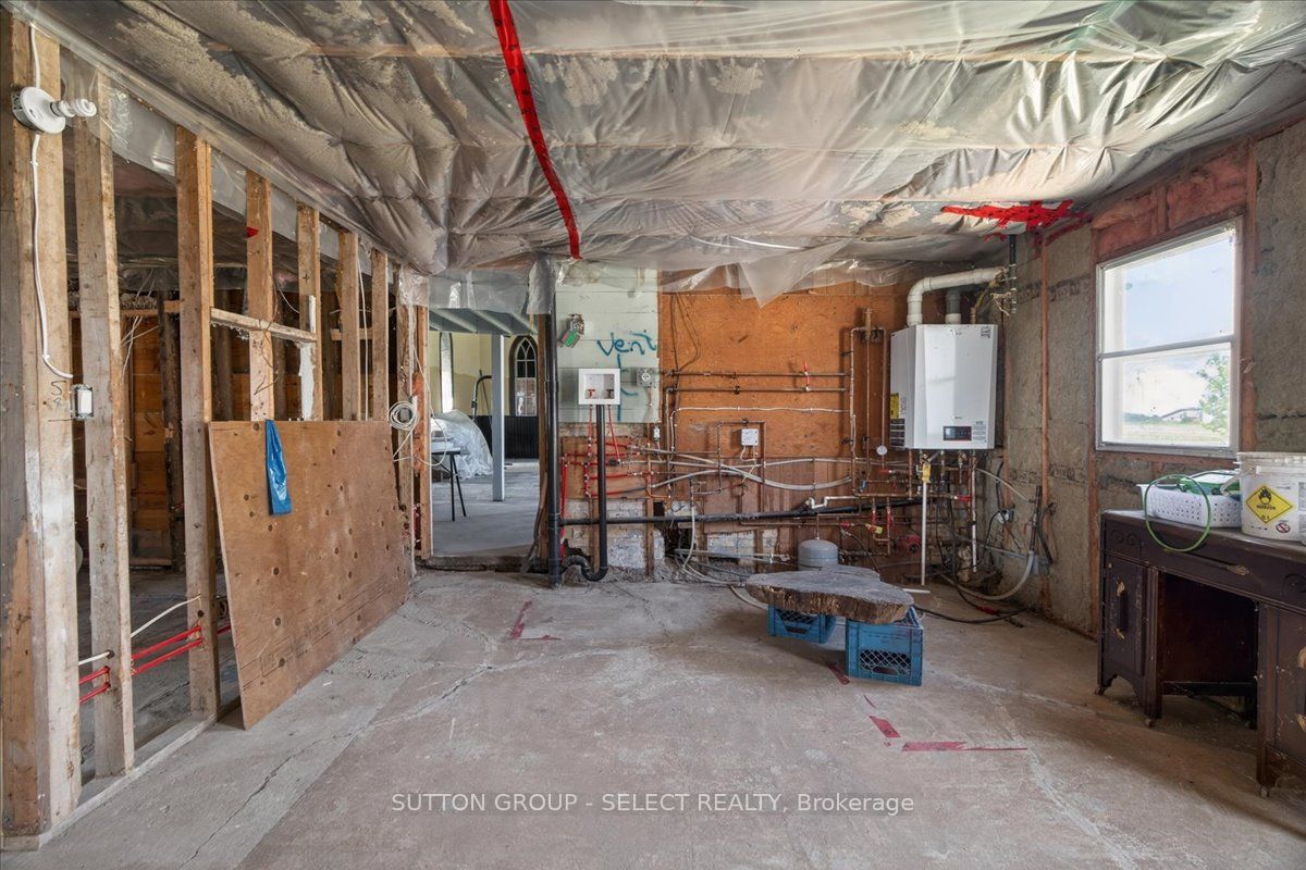 8833 Confederation Line Property Photo 14