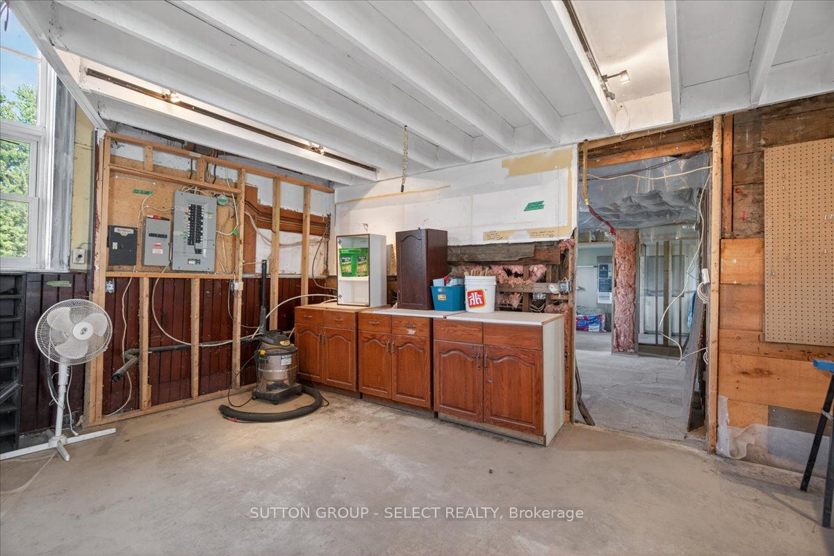 8833 Confederation Line Property Photo 25