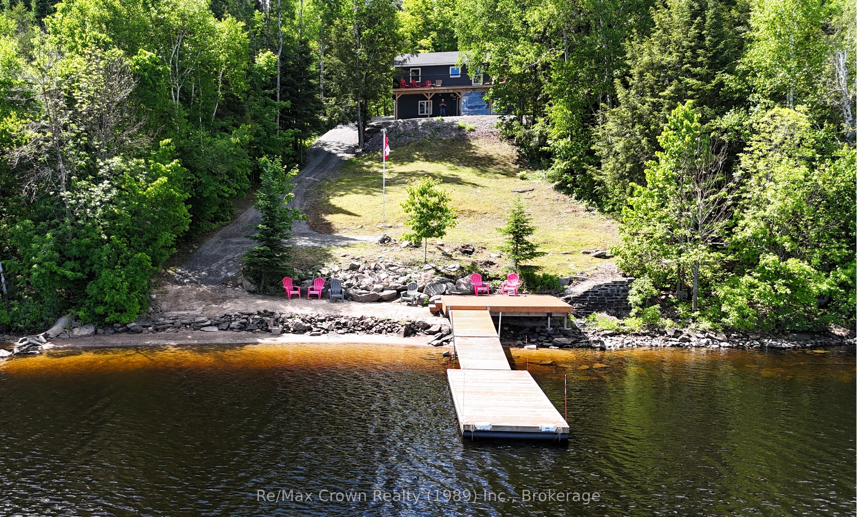 771 Limberlost Point Road Property Photo 1