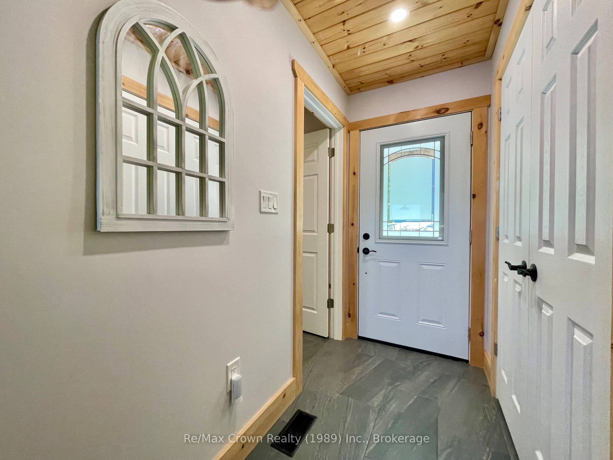 771 Limberlost Point Road Property Photo 13