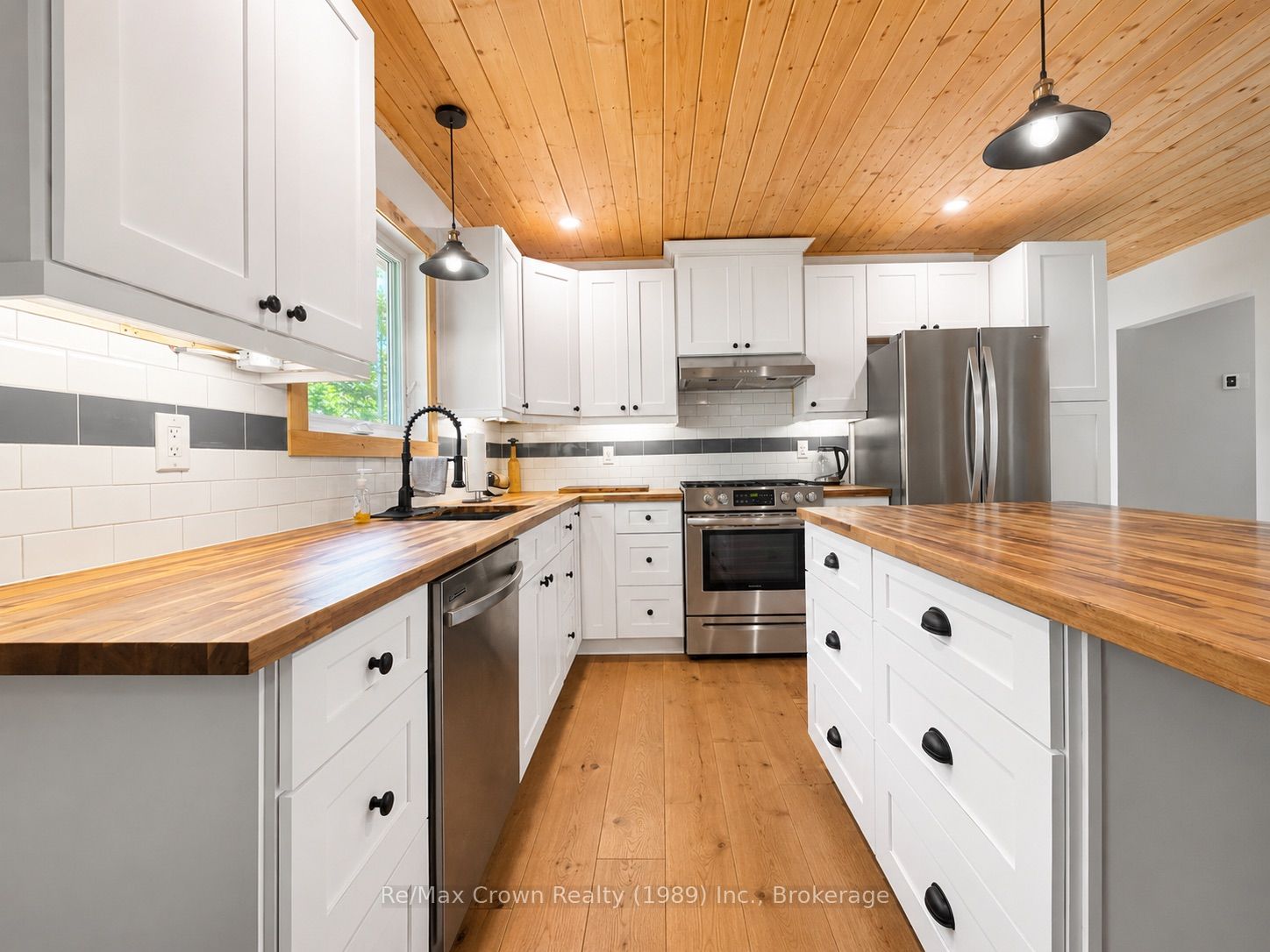 771 Limberlost Point Road Property Photo 15