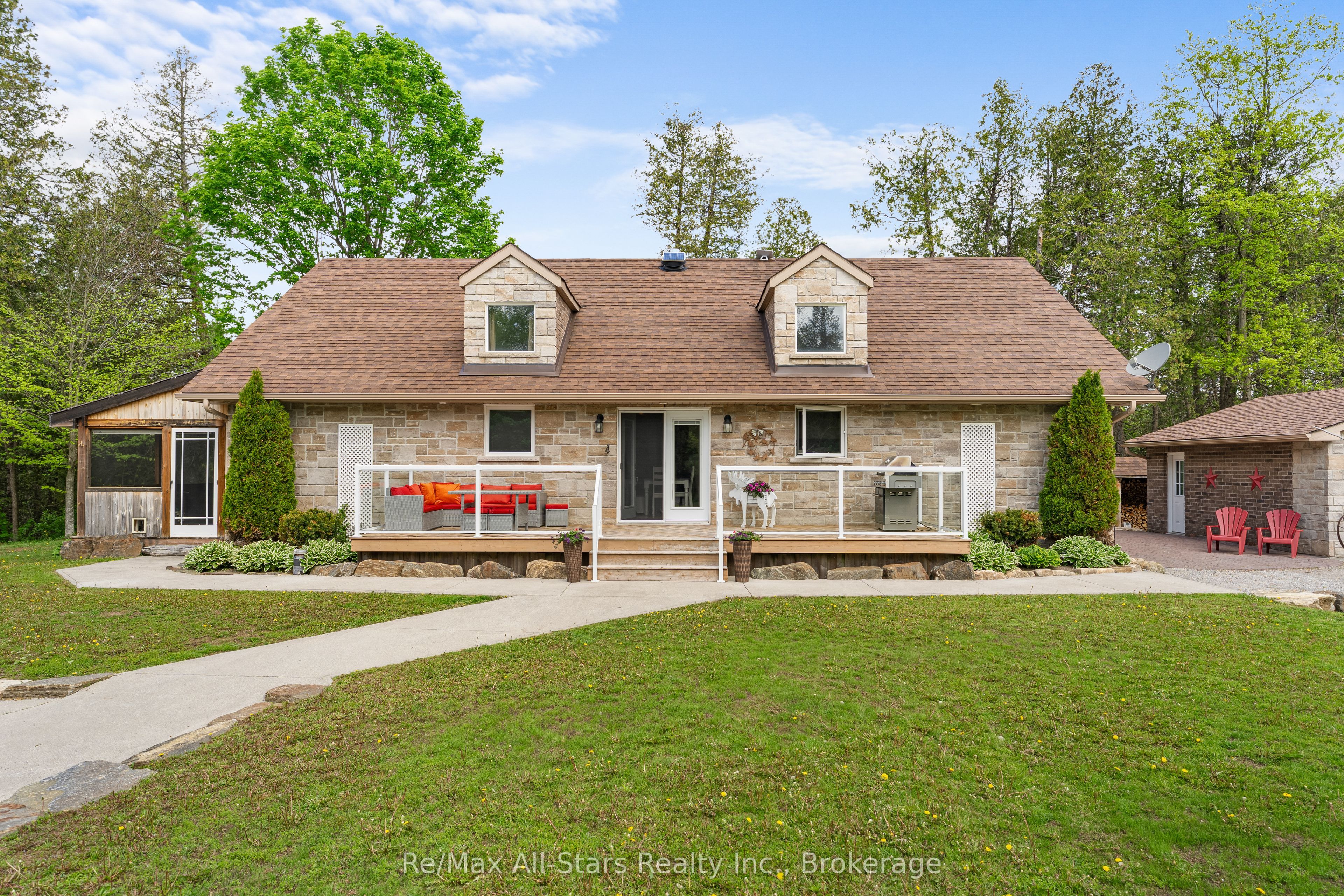 728 Galway Road Property Photo 1
