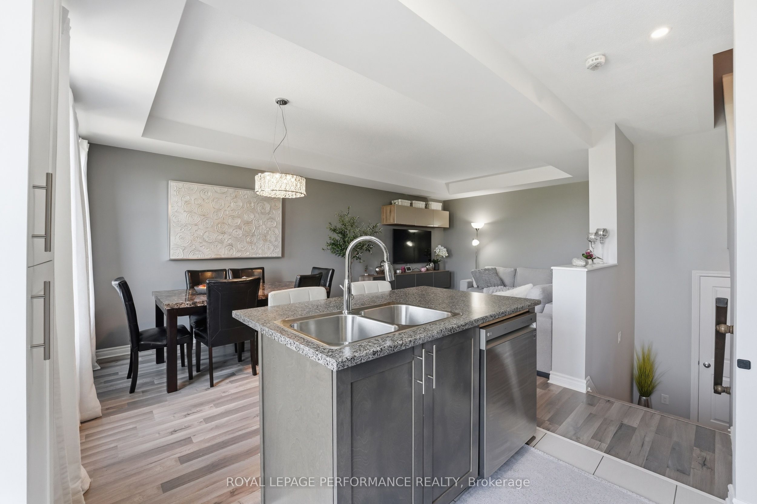 663 Trigoria Crescent Property Photo 11