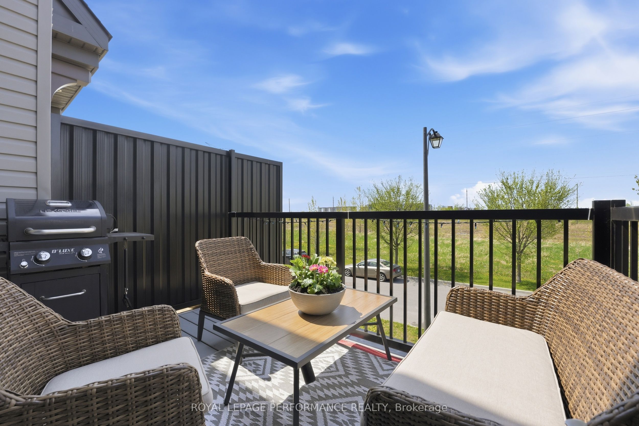 663 Trigoria Crescent Property Photo 21
