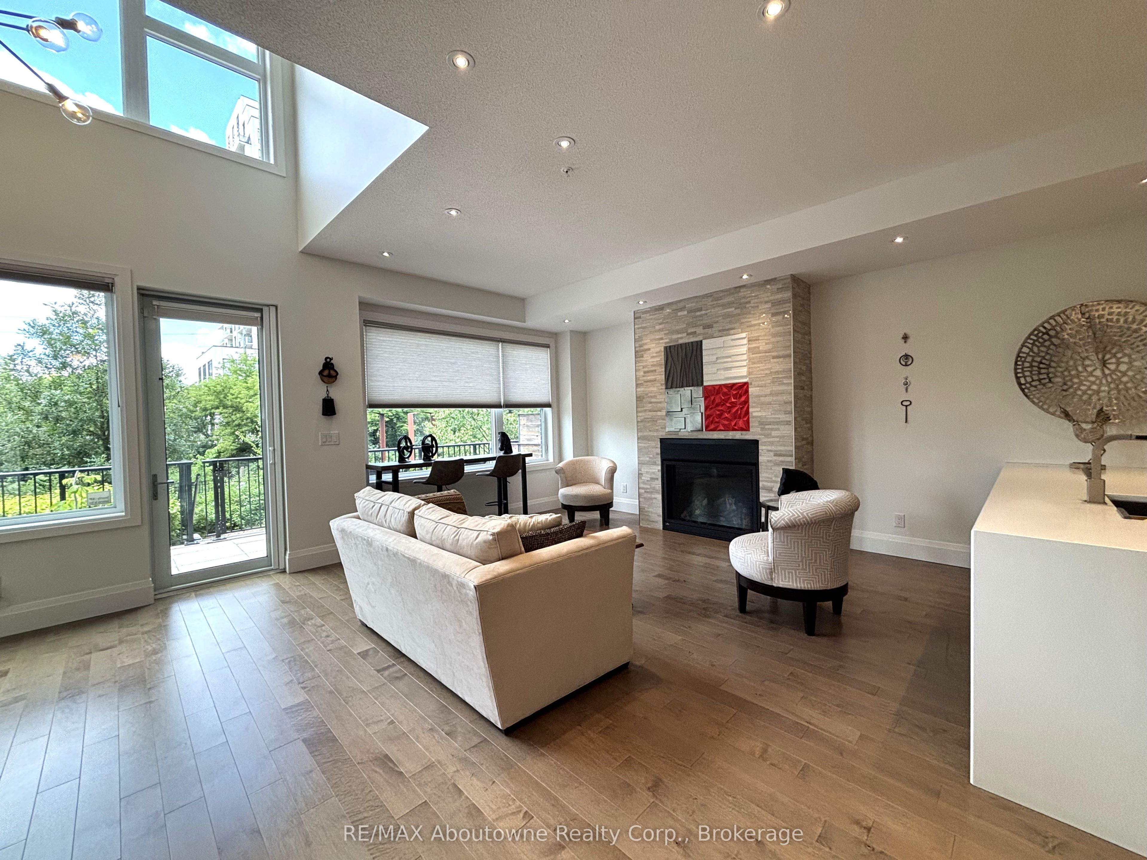 53 Arthur Street S Rl5 Property Photo 6