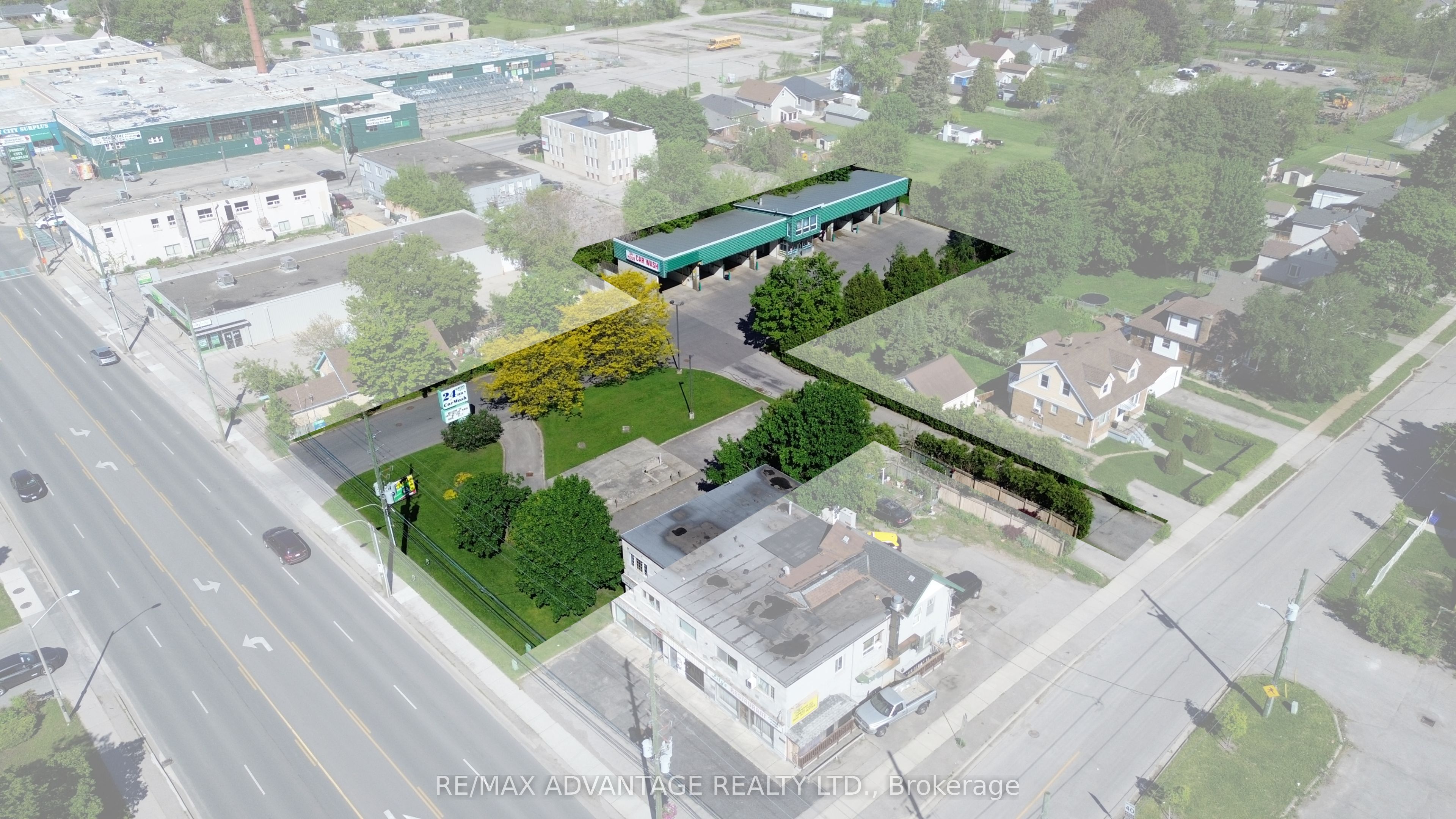 1754 Dundas Street Property Photo 4