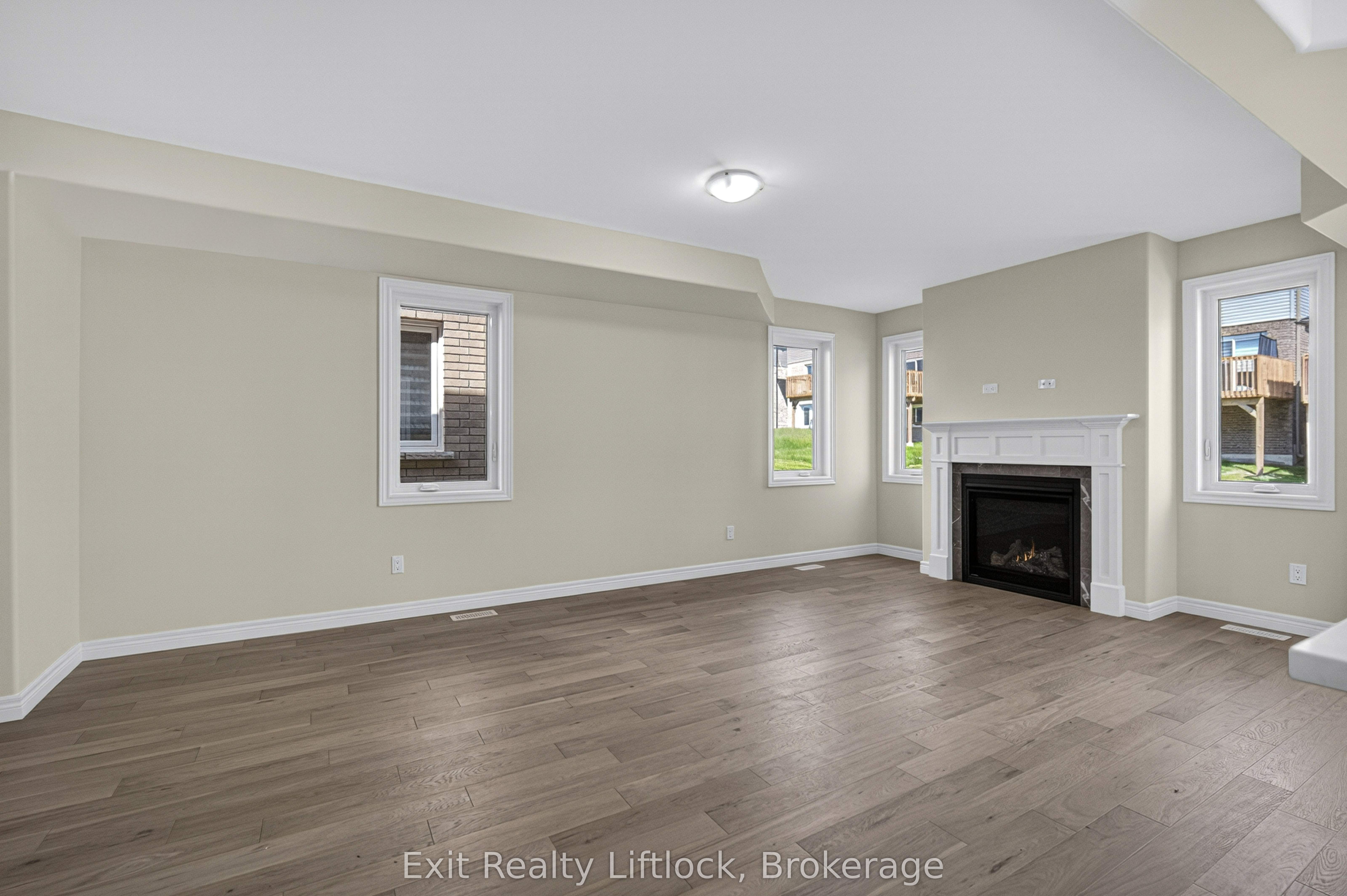 242 O'neil Street Property Photo 8